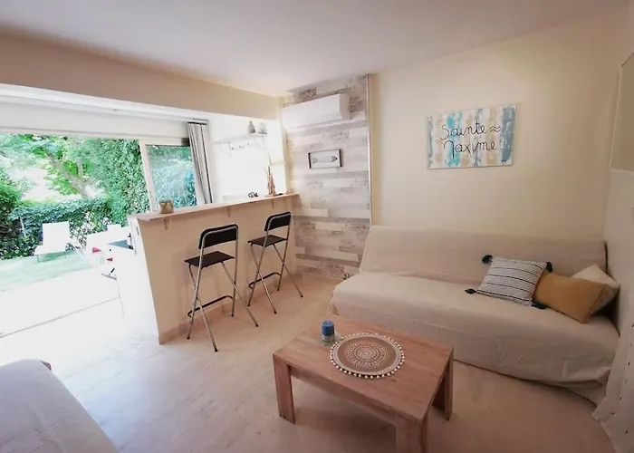 Rez De Jardin à Appartement Sainte-Maxime